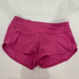 Lululemon Speed Up 2.5 in SONIC PINK